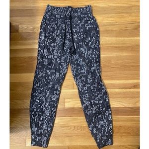 Lululemon Ready to Rulu Jogger 29”